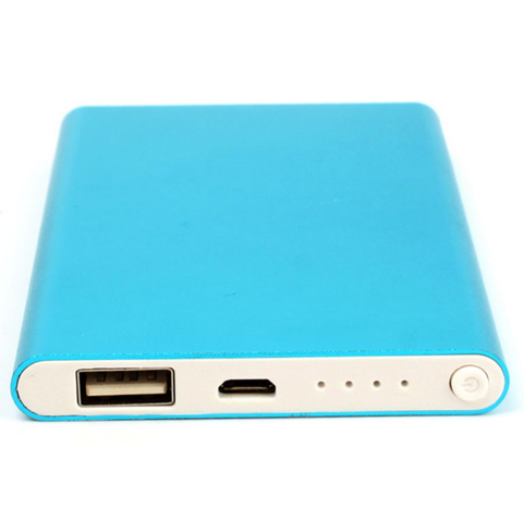 AlimaTecnomoda's tweet photo. Cargador de batería externo_ 12000 mAh. Por 20€ !! (Gastos de envio GRATIS!!!!) Contacta con nosotros. RT! https://t.co/CIJ2vCYDZk