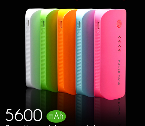 AlimaTecnomoda's tweet photo. Cargador de batería externo_ 5600 mAh. Por 15€ !! (Gastos de envio GRATIS!) Varios colores a elegir. https://t.co/QthdoSrU1M