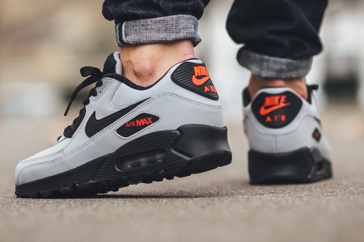 nike air max 90 wolf grey black red