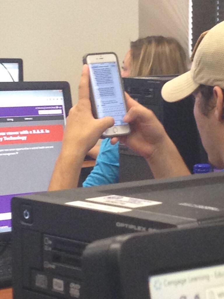 NickM538's tweet photo. EVERYBODY please pray for him, ain't nothing wrong with him (yet), his girl just about to kick his ass #longtexts https://t.co/VO0pnRFMtg
