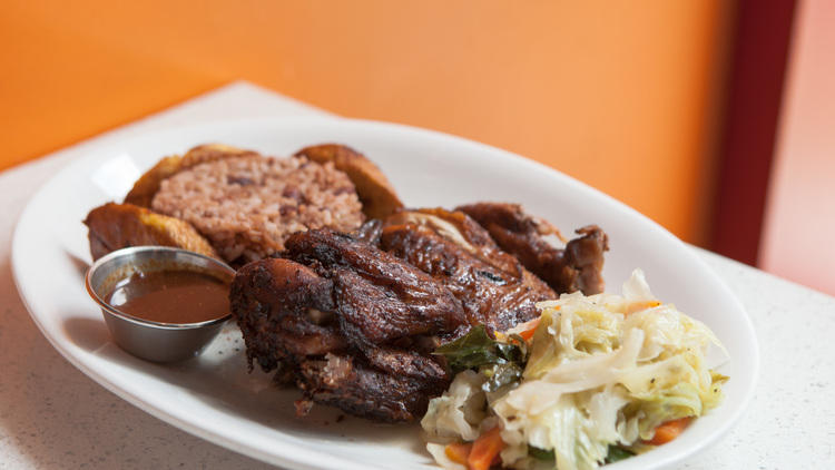 yellowcabchi's tweet photo. Check out #best #Jamaican #restaurants in #Chicago Get there w/ us! Call 3128294222 #ride! https://t.co/Nxit8RlZS5 https://t.co/JxAxeo3JnZ