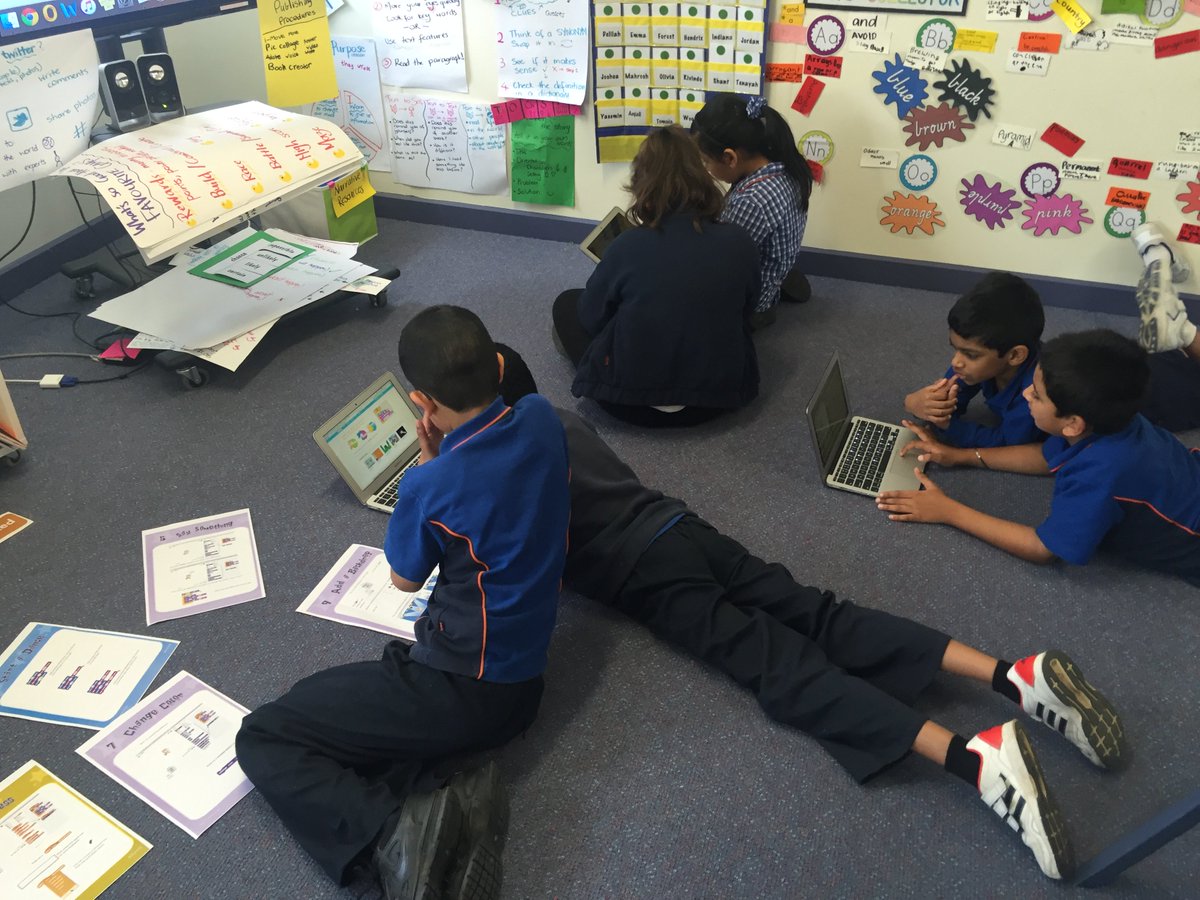 AitkenCreekPS's tweet photo. It’s all happening in Yr 2 today for their #gaming inquiry. Playing & exploring! #edgamevic #scratch #kidscancode https://t.co/mX1xSLhpOO