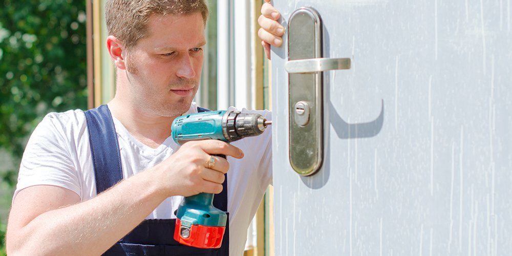 LocksmithUnited's tweet photo. 6 Things You Must Do Before Drilling A Lock https://t.co/NawTAflNin #Locksmith #Drilling #DestructiveEntry https://t.co/mphbNky4vB