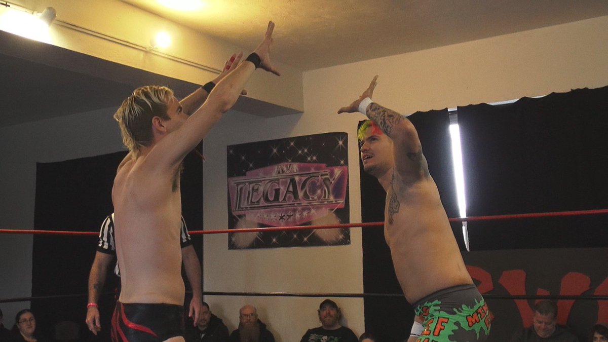 tctapes's tweet image. #SecretShowsMatter It was @OneAndOnly2Buff vs. @MindEraserMG at the @RWA4EVER