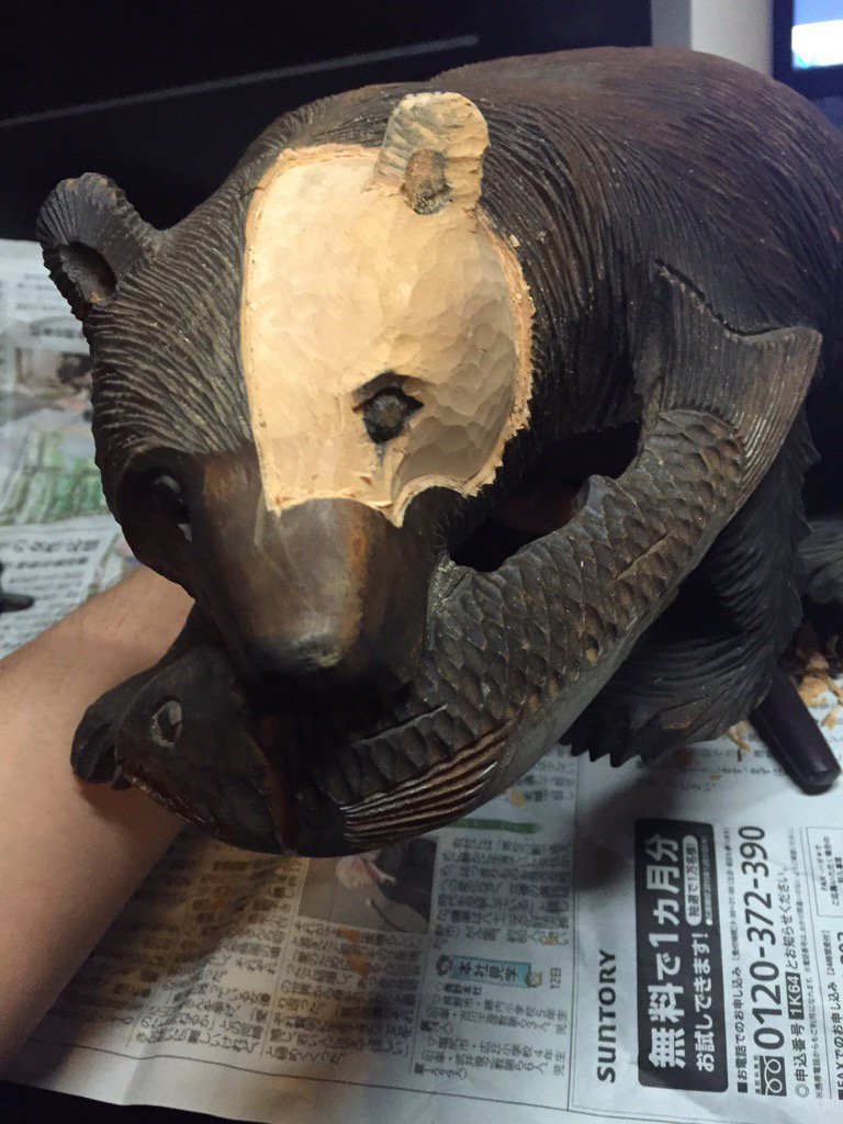 誰でも知ってる木彫りの熊を加工した『クマボーグ』が話題に「かっけぇ!」「発想に脱帽」 Togetter