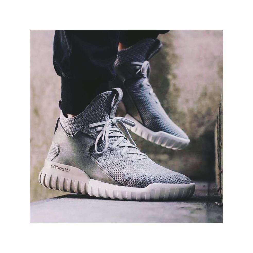 STYLEABIDING's tweet photo. #StyleAbiding Grey X Adidas Tubular! @adidas https://t.co/0BmvAmVz7F