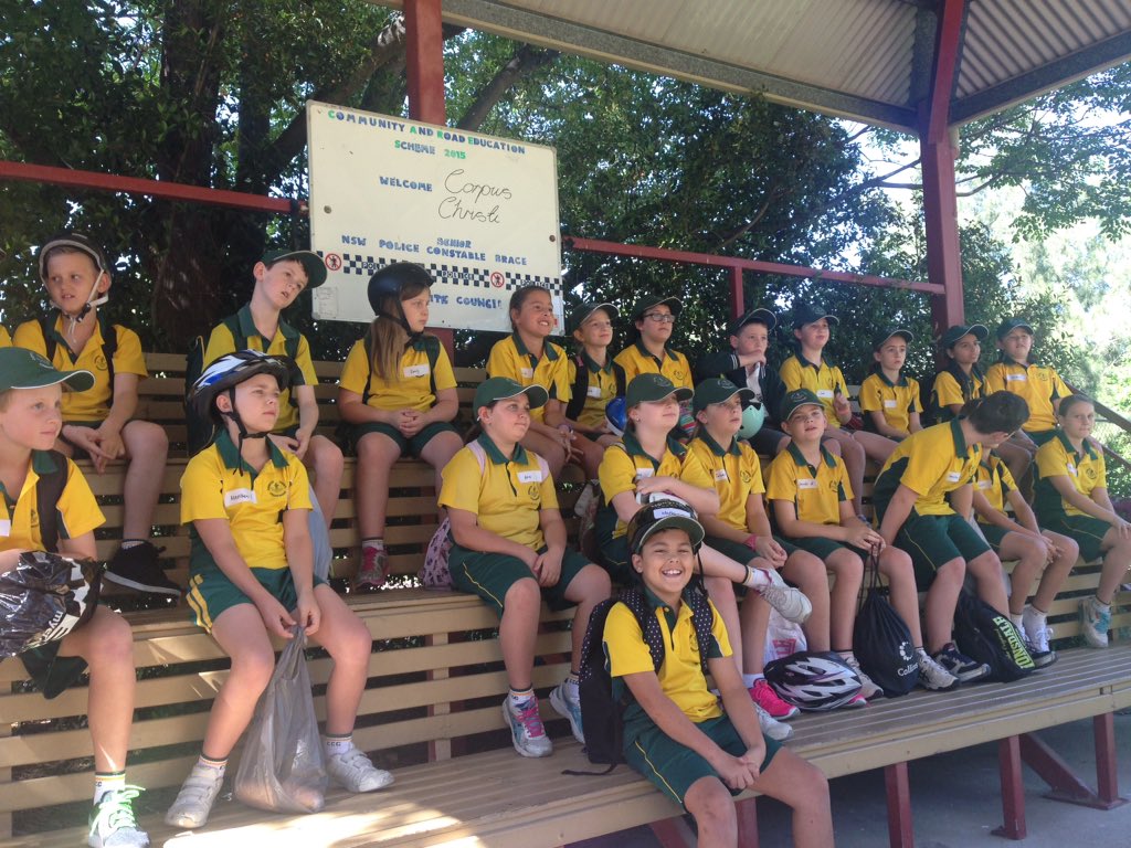 CCCYear4's tweet photo. 4E learning all about road safety at CARES https://t.co/AsDqtRrHva