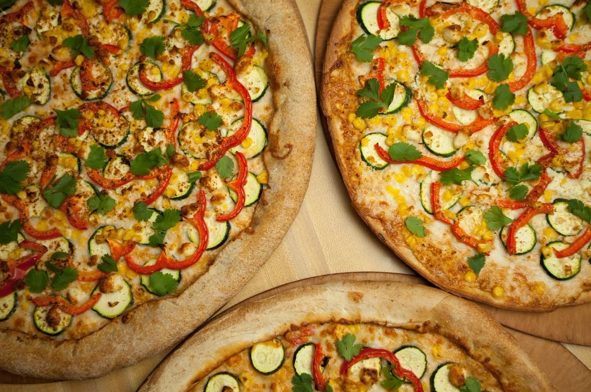 WoodstocksCHICO's tweet photo. TODAY ONLY: Buy a pizza, get a pizza FREE!!! use code #WILDEDEAL ππβ€ #BOGO #Free #pizza #fansgiving #Thanksgiving https://t.co/xkurADwffO