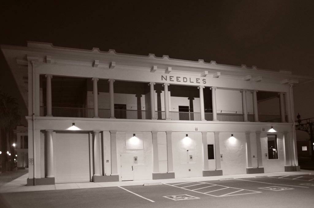 JDThomasPhoto's tweet photo. Ain't nothin' going on out in Needles. https://t.co/8oB5bLmZv6