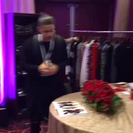 xoxoLizza's tweet photo. |REPLAY| Last time I saw @williamvaldes we were at the @thewhitehouse &amp;... #katch #Periscope https://t.co/p7XltKKdbH https://t.co/dTBGUuovrS