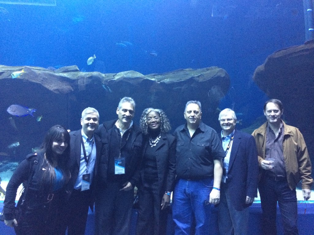 WYD_JDC's tweet photo. SSI team at Georgia Aquarium #InTheBlack15 @BlackLineHQ https://t.co/Y5cZynZDed