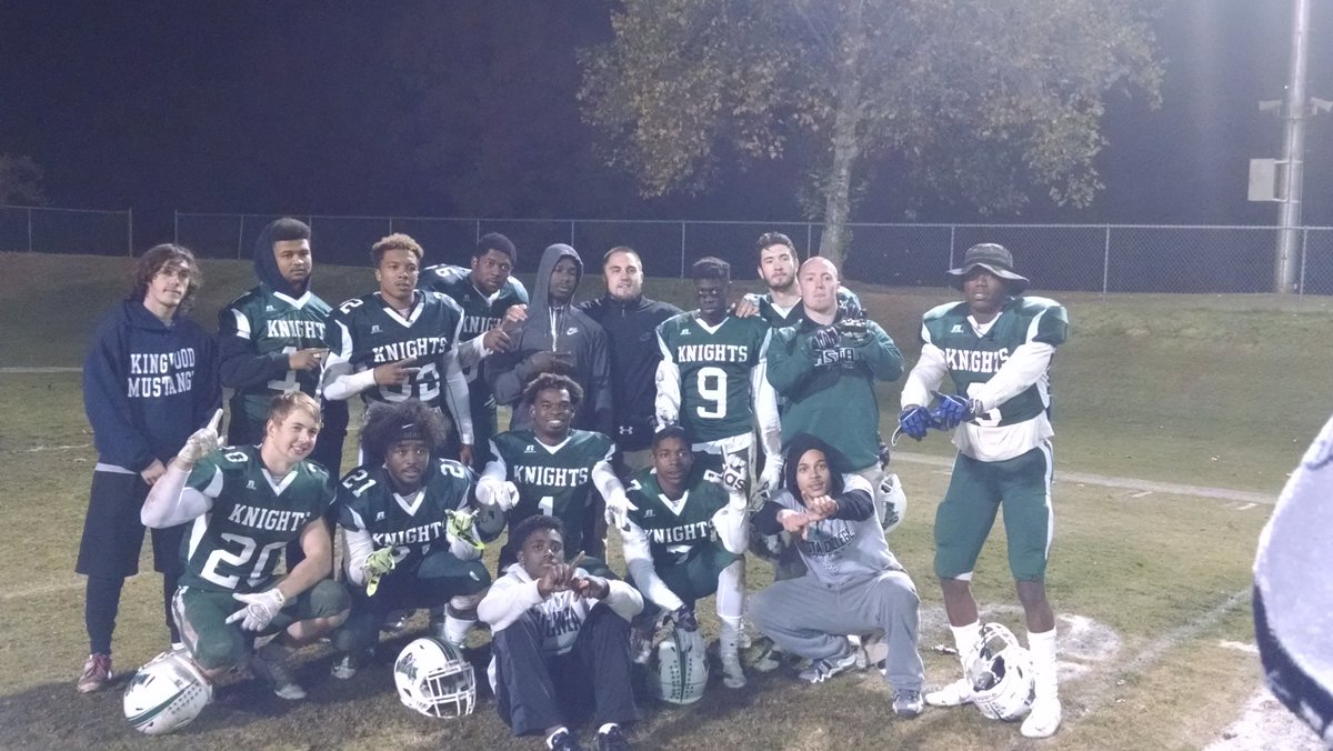 ReddingRam's tweet photo. @Shastaknightsfb #NoFlyZone #PAC7Champs https://t.co/iUoZt7r5pR