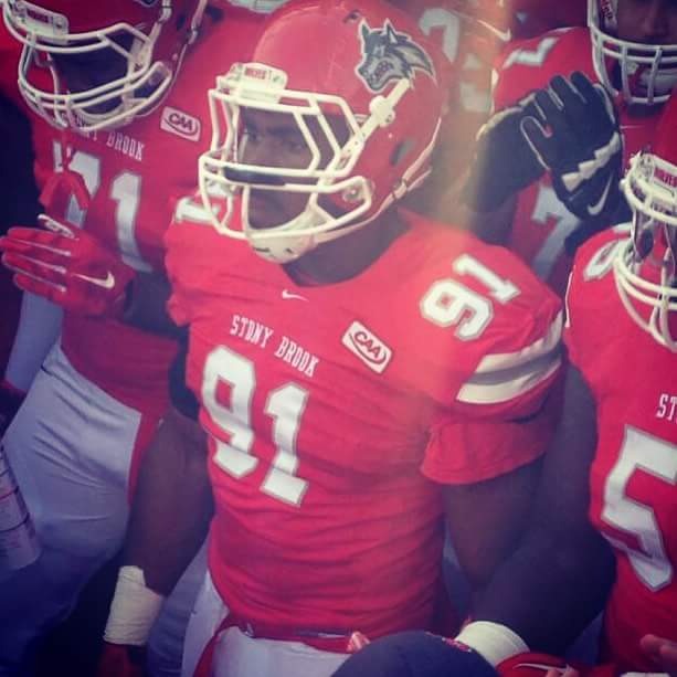 Jeff__Bernstein's tweet photo. Congrats @Vochi91 on the @StonyBrookFB SACK-RECORD!
WELL-DESERVED! https://t.co/DzM6zAnxK3