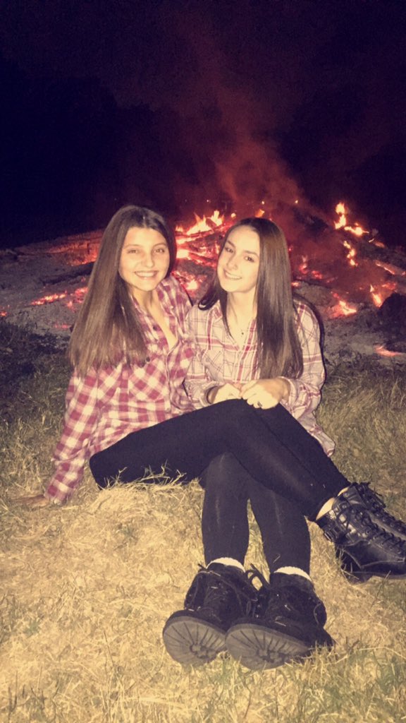 lexieperezzzz's tweet image. love them🔥💖