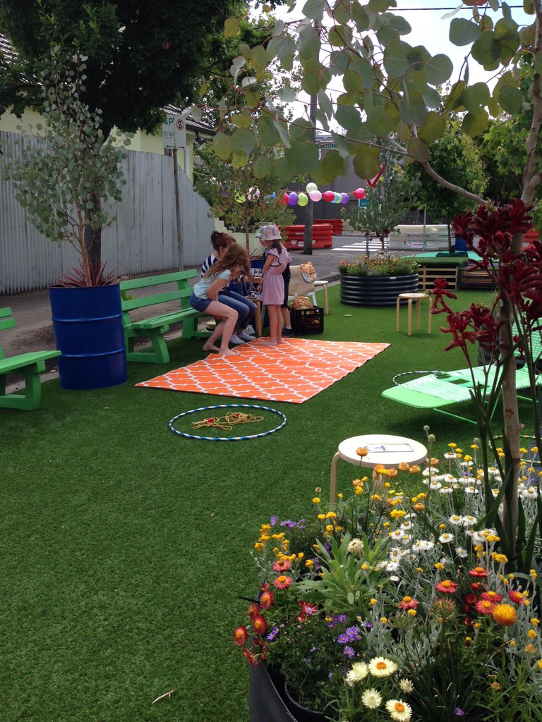 JL_Christiansen's tweet photo. A great turnout today for @YarraCouncil's #parklet trial #sunshine #tacticalurbanism @codesignstudio @AndyJeffo https://t.co/CdqgufzA0U