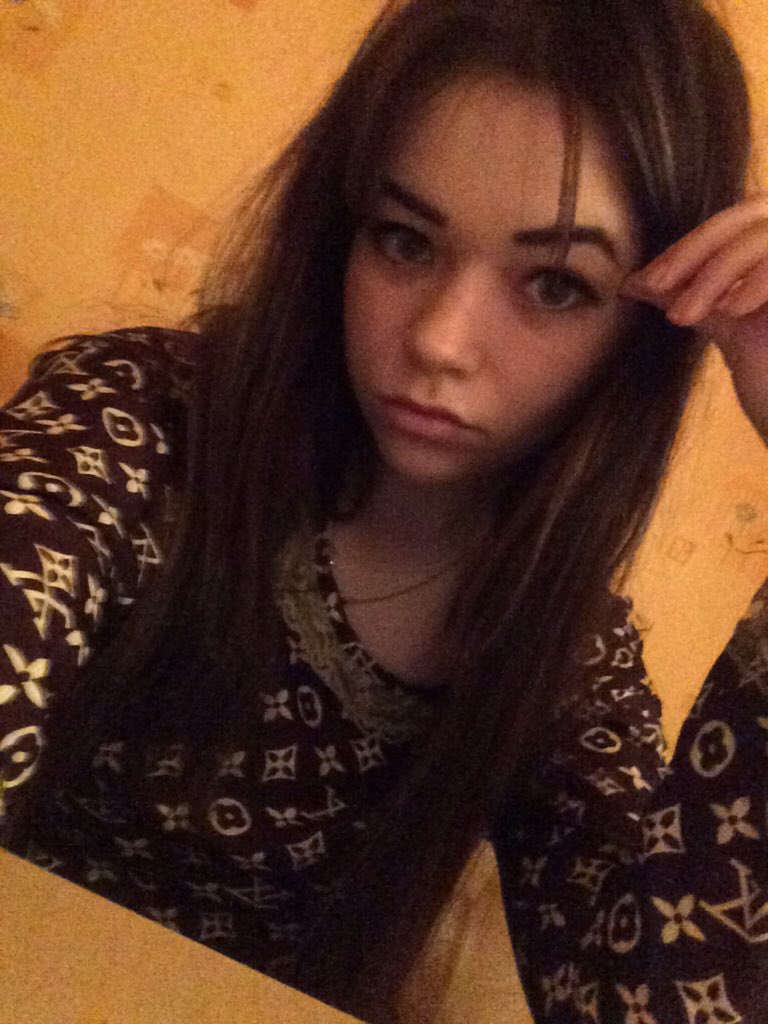 Revda196's tweet photo. #красавицаРевды @Masha98082 https://t.co/dKHx98T2J9