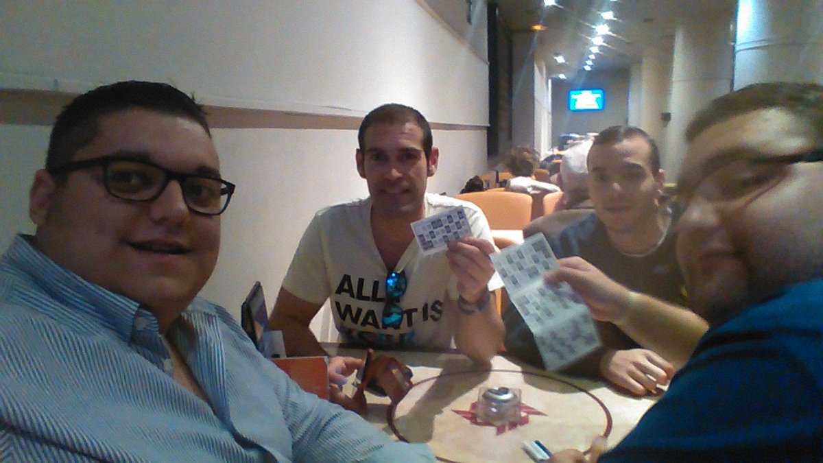 sebas_alcazar89's tweet photo. Vaya dia que hemos pasado por #Madrid con @bandarescatado #hayqueseguir #ajierroooo https://t.co/A4lAROf42I