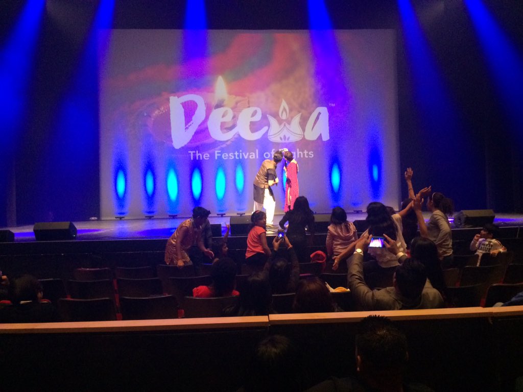 PoojaSachdev4's tweet photo. Some Awesome Stuff Going On
#deewafest https://t.co/8WwmEewdkH