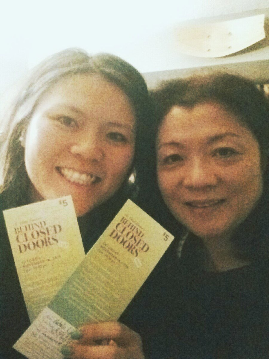 Natalielamborgh's tweet photo. Getting ready to head to @StVitalCentre for the annual behind closed doors event with my mom!! #BCD2015 #shopaholic https://t.co/zrj0T0eESt