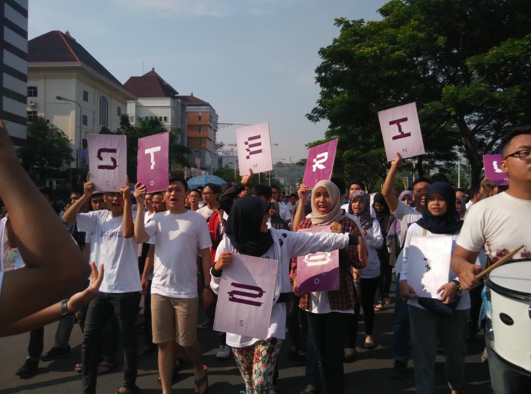 Morninggg! Yuk jalan pagi sehat di CFD bareng steril2015 yukk rame banget nih :))