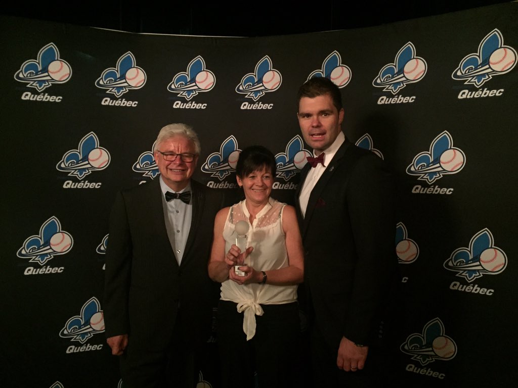 baseballquebec's tweet photo. Bravo à nos 14 bénévoles de l’année! Merci pour votre implication! #AssisesBQ https://t.co/7rTeOq3VVr