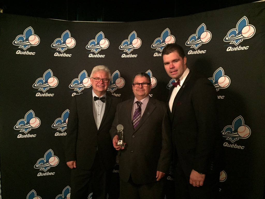 baseballquebec's tweet photo. Bravo à nos 14 bénévoles de l’année! Merci pour votre implication! #AssisesBQ https://t.co/7rTeOq3VVr