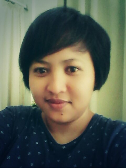 utariasuthe's tweet photo. Haiii., long time no see... 
Just share this pic "my new hair "
Haha.. 
Enjoy your day...!!! https://t.co/j5DgITq7a9