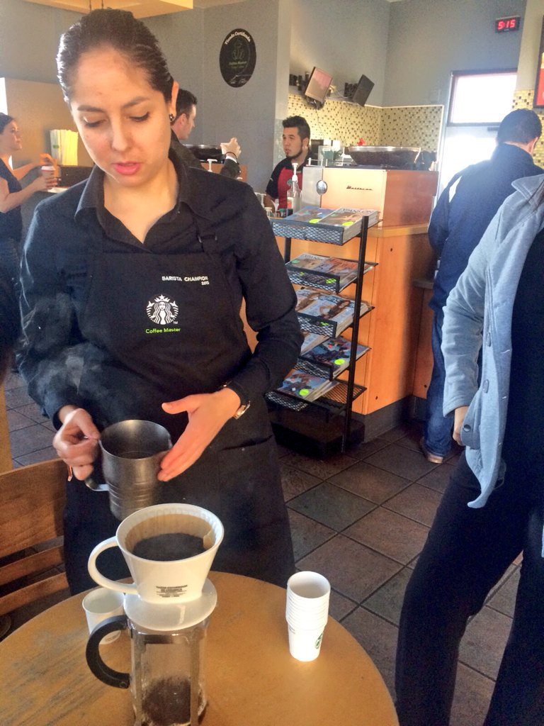 Jacky_vefe's tweet photo. Compartiendo mi pasión por el café con los diferentes métodos de filtrado. #brewmethods #coffeemasters #tobeapartner https://t.co/hGJEEi7Mqe