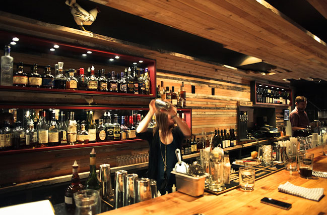 #flordecanarum 12-yr-old featured during #RunForTheRum here: <a href="/missthingsbar/">Miss Thing's</a>, <a href="/TheRumExchange/">The Rum Exchange</a> &amp; <a href="/CountyGeneral/">The County General</a>!!