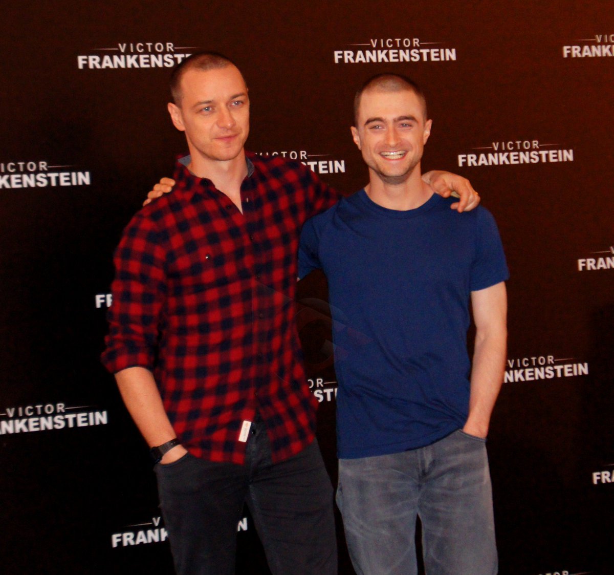 ElDanyBoss's tweet photo. #DanielRadcliffeEnMexico #JamesMcAvoy Conferencia de prensa "Victor Frankenstein" https://t.co/iVrInSH8DW