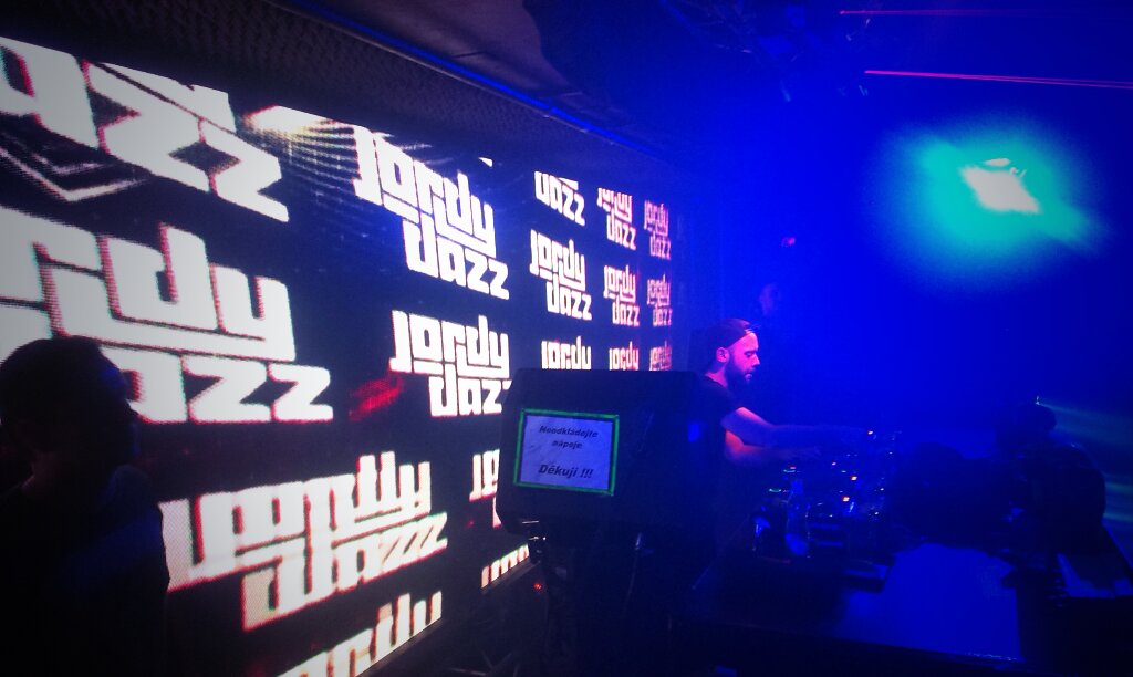 RetroMusicHallP's tweet photo. Dj Jordy Dazz in #retromusichallprague #parime https://t.co/CzZS13eNzB