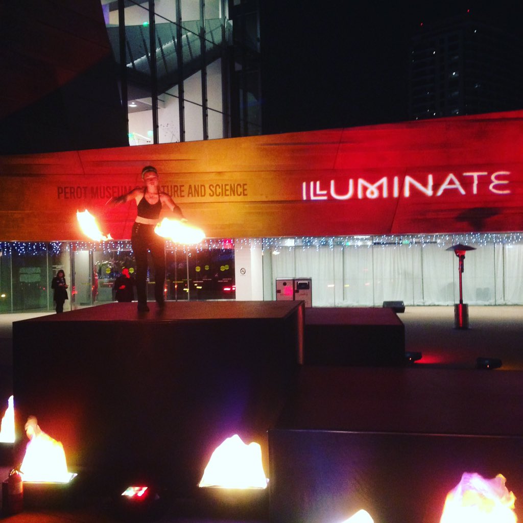 jake_guinn's tweet photo. Burnings' it down in #Dallas!!! https://t.co/Um7G52Rzrl