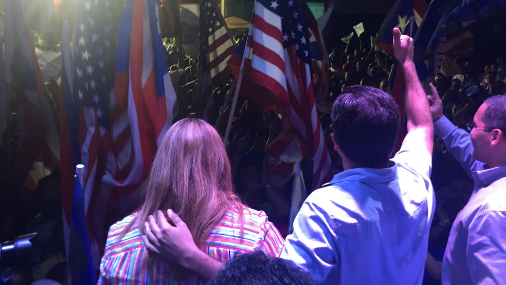 JGO_2024's tweet photo. LOS LEONES RUGIERON!!!!

En apoyo a la q sin duda será la PRIMERA COMISIONADA RESIDENTE @Jenniffer2012 🇺🇸🇵🇷🌴 https://t.co/bPJUZacsae