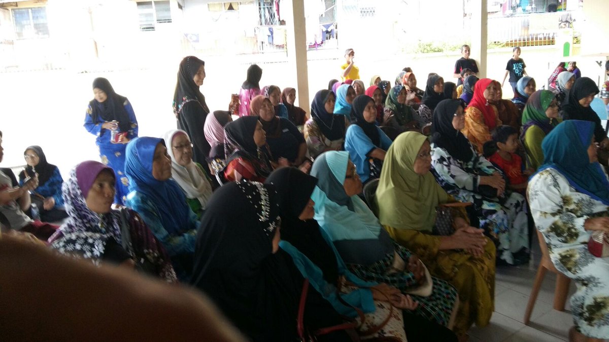 BKBPUNS's tweet photo. Prgm Biro Kebajikan Umno Sandakan disempurnakan TS Ampung Puyun,200 penerima. @jainabahmad @MusaHjAman @leelareel https://t.co/65ubQYPFc3