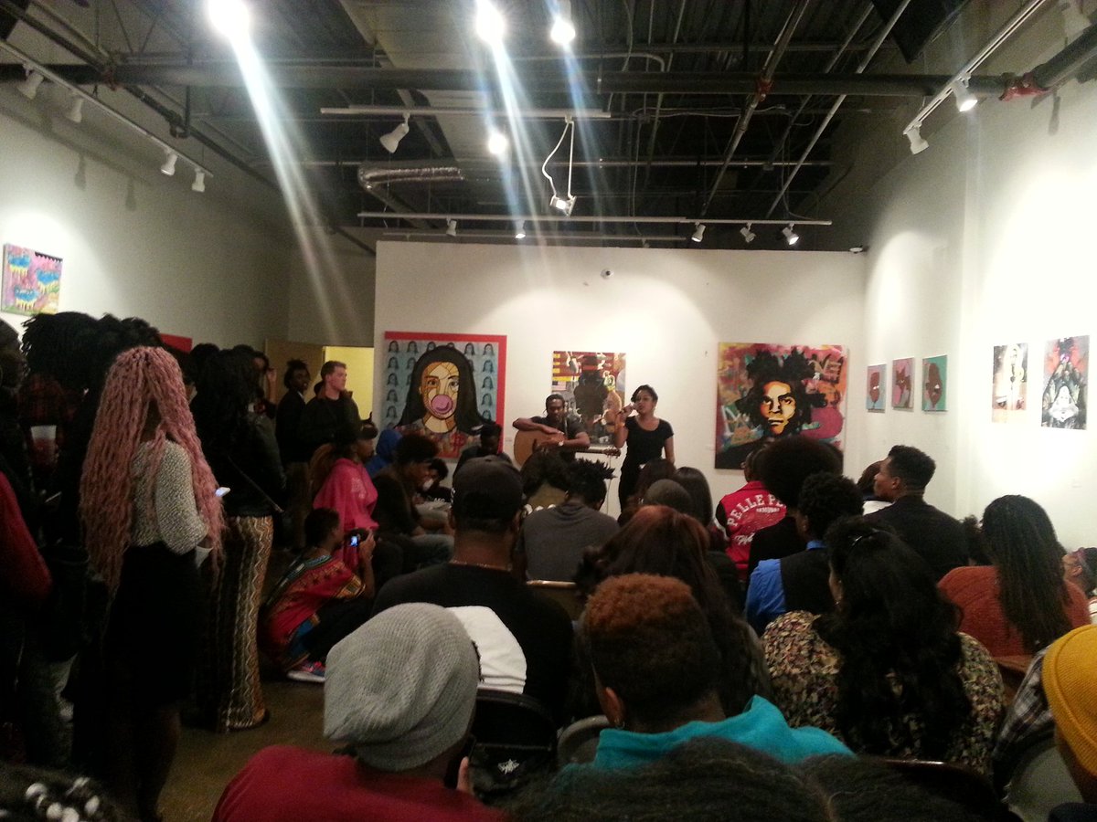 XavierRamey's tweet photo. @eveewing spittin hot fyah @thesilverroom with #WeGo #LoveBlack #BeBlk #SelfLoveisRevolution #Chicago https://t.co/XLEeSY3bbl