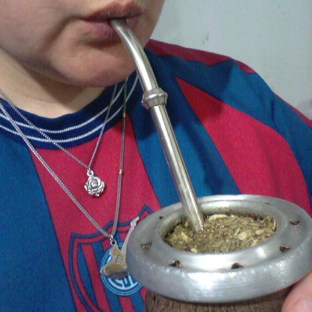 AngelaLucia77's tweet photo. Toda hora es ideal para un buen #cimarrón #MateAmigo #MiMateAmargo #InstaMates https://t.co/MwK0YoiY6E