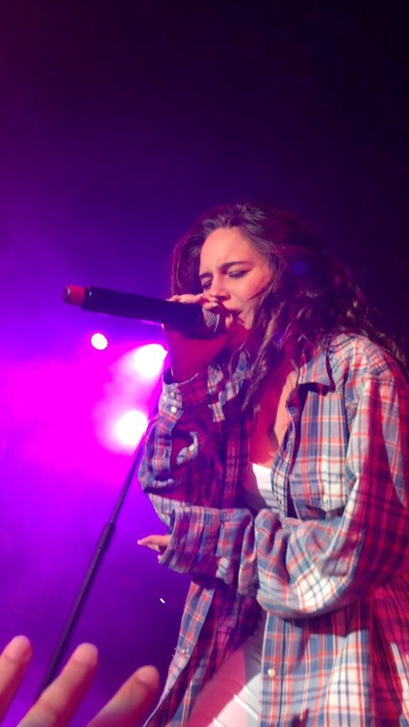 BeaMillerOnline's tweet photo. HQ pictures of Bea #4 (via @anxietyhes ) https://t.co/7EFcRMtXq7