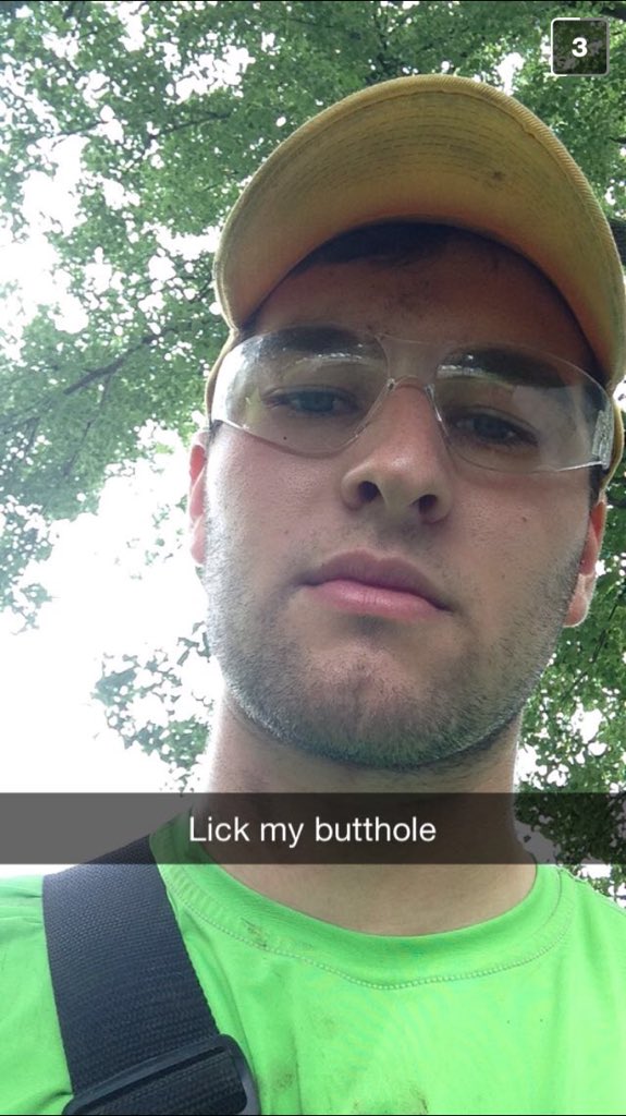 nordy09's tweet photo. Happy birthday @ZanderPins I love ya like a brother. Let's get tizzzzzurnt #pins #bigday #21yearsofage #legal https://t.co/8DKTONgPwM