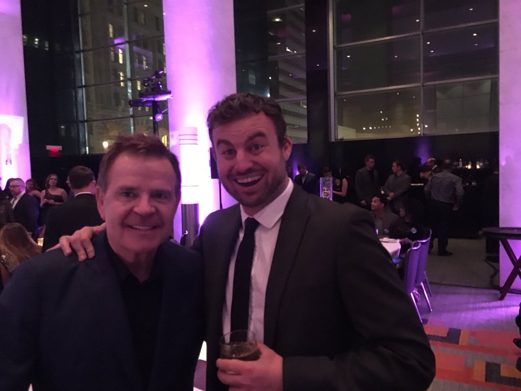Smittyverse_'s tweet photo. Just declared war on @MikeFOX29 for best looking and funniest personality in Philly. #EyebrowsOnPOINT. #Phillyafsp https://t.co/O2YQIkYQXv