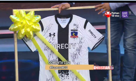 miguelayh's tweet photo. No puede faltar EL MÁS GRANDE para homenajear a un grande #ColoColo #RupertoMCC https://t.co/653qJ1vK6i