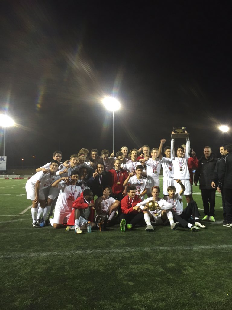LHSCardsUpdate's tweet photo. Your 2015 Oregon 6A Soccer State Champions! #GoCards https://t.co/4rk1CtfcKN