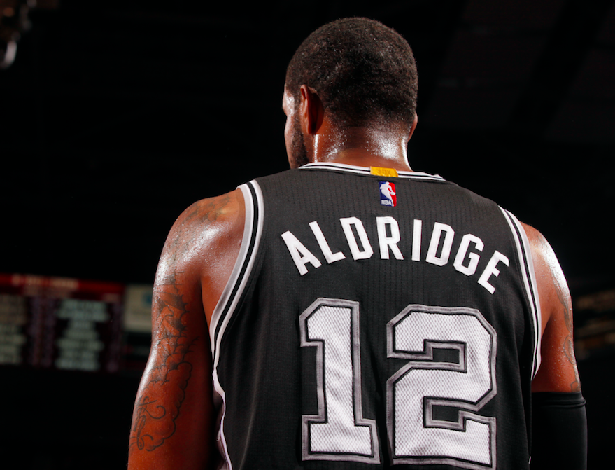 NBATV's tweet photo. .@spurs knock off the @Sixers 92 - 83.. @aldridge_12 notched 17 pts and 19 rebs https://t.co/nV35FSwINC