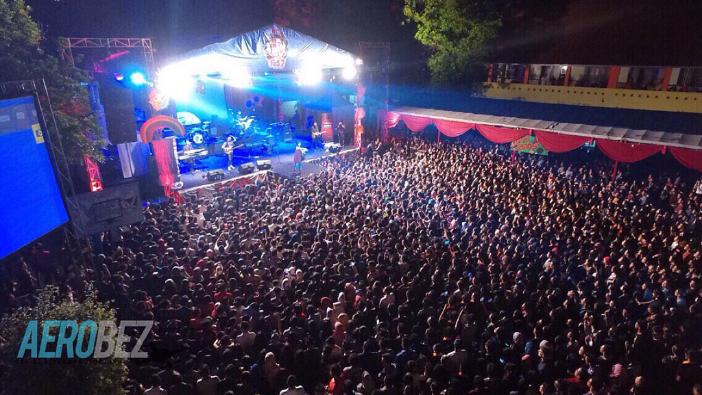 Last night was awesome! Thanks to <a href="/isyanasarasvati/">Isyana Sarasvati</a> , <a href="/ALEXAtheBand/">ALEXA</a> , <a href="/neonomora/">NEONOMORA</a> &amp;Adhe Arrio!! #FOS7CREW