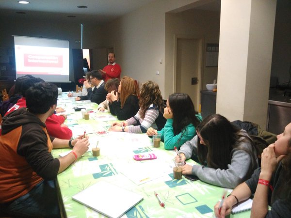CruzRojaRioja's tweet photo. Este fin de semana los voluntarios de @CRJ_Rioja se forman en #ESIE, conoces el proyecto? https://t.co/dSktWXeHAb https://t.co/zu9fp4R87s