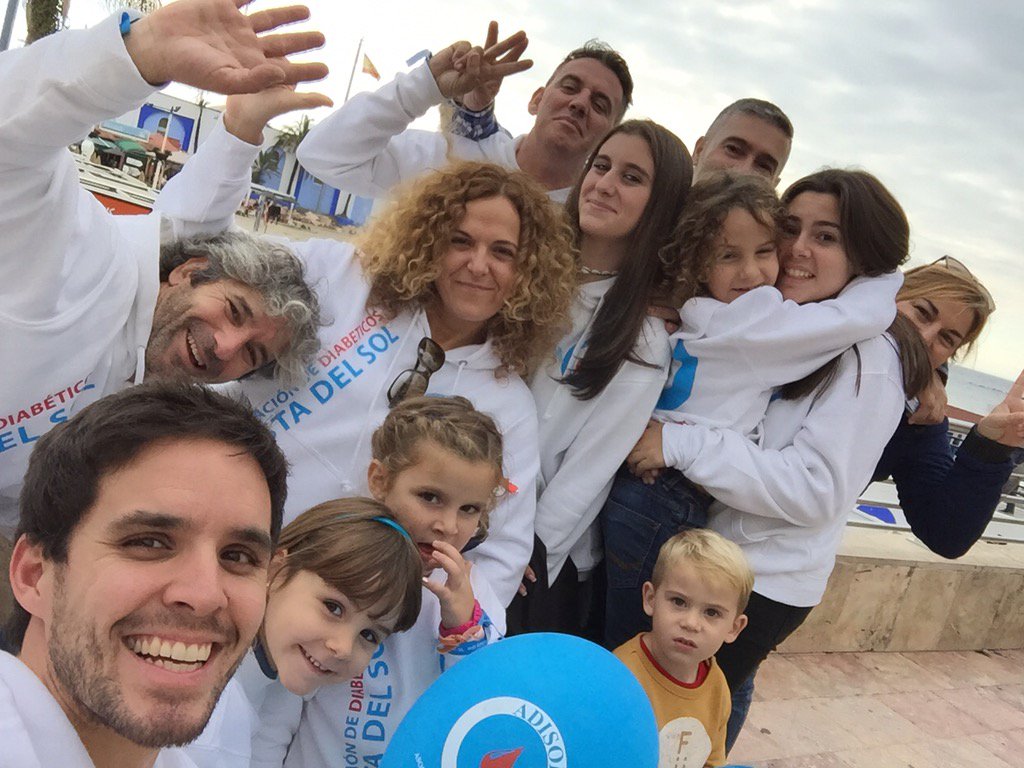 AdisolInfo's tweet photo. Foto de Famila!! #DiaMundialDeLaDiabetes 2015 #Marbella #CostaDelSol https://t.co/zvUfZlc1Jk