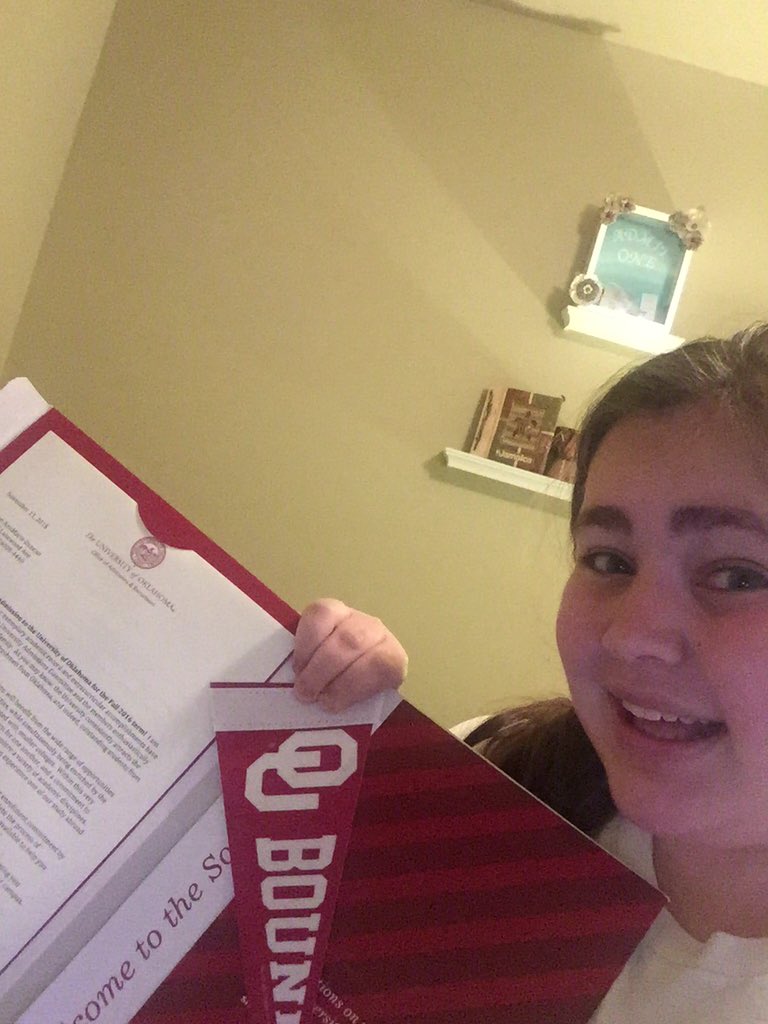 allie_annmarie_'s tweet photo. Not a coincidence that my OU acceptance letter comes on the same day OU beats Baylor! @go2ou #oubound #ouclassof2020 https://t.co/pjqyef320v