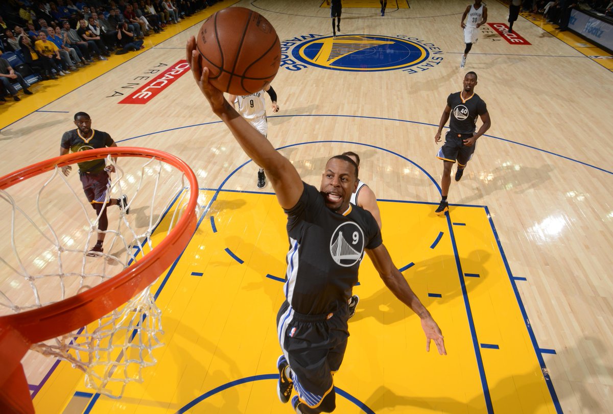NBA's tweet photo. #LEAGUEPASSALERT... with 5:23 to play, the @Warriors have cut the @BrooklynNets lead to 1 (85-84)! #BKNatGSW https://t.co/KopY2B3axO