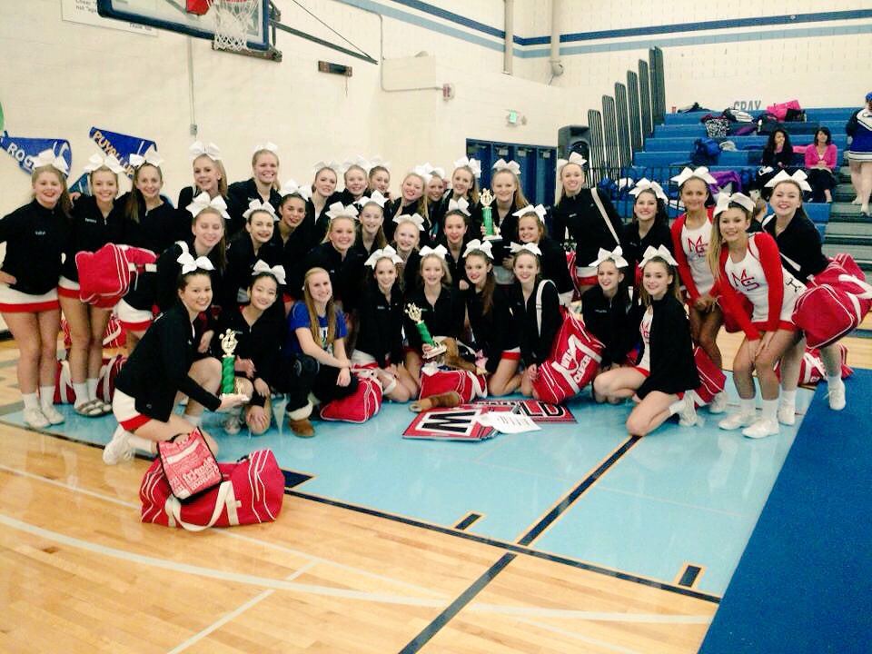 Robbydoggy's tweet photo. Starting off w/ a #cleansweep great job @cheermshs #buildingaprogram #MSwhite #MSsilver #MSred #goWILD4theCATS https://t.co/zrY3YE4dFs