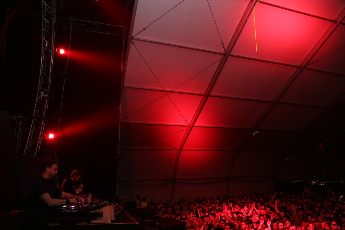 delta903fm's tweet photo. El festival de música electrónica más importante del mundo #CreamfieldsLive #Nowplaying @MaceoPlex ​ en #EnterArena https://t.co/yvTMxEeFSm