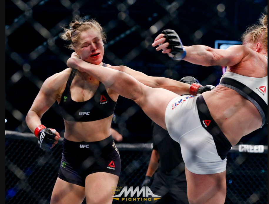 garnekmedia's tweet photo. Unbelievable picture by Esther Lin @allelbows - who also does great job shooting boxing... #UFC193 https://t.co/YM63dT5WVJ